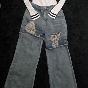 Stylish Distressed Straight Leg Jeans